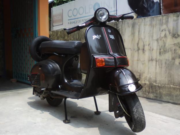 old two wheeler scooty
