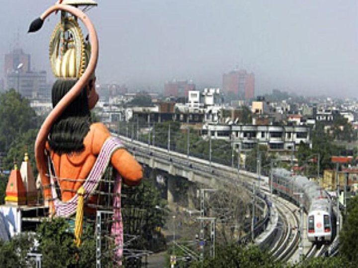 Hanuman-statue-Delhi