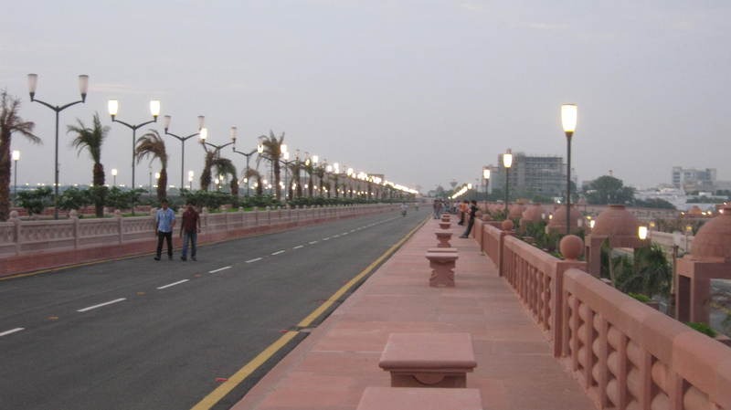 Riverside-Drive-Lucknow