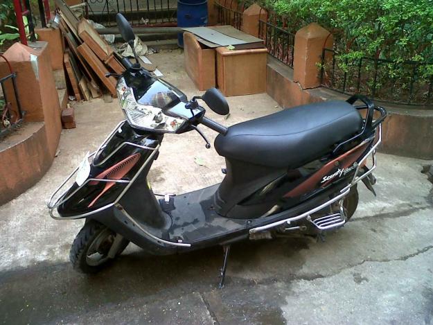 small scooty for short height girl