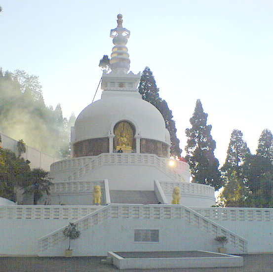 Peace_Pagoda_Darjeeling