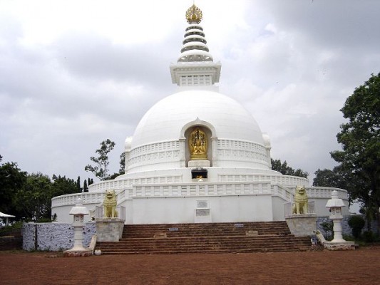 Vishwa_Shanti_Stupa_Rajgir